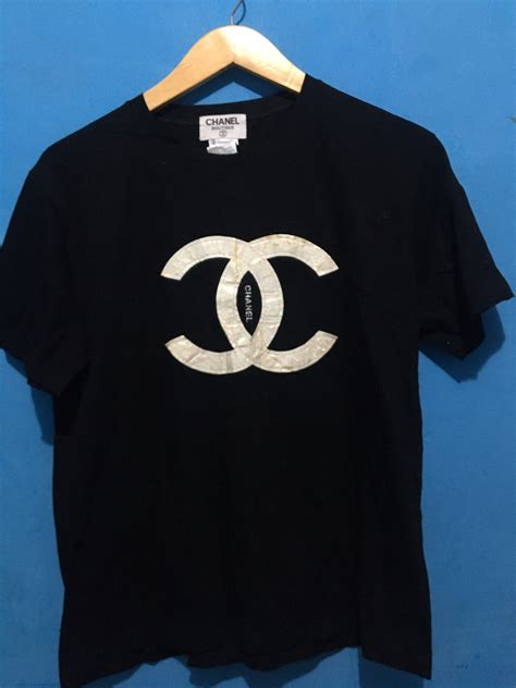 vintage chanel t shirt.